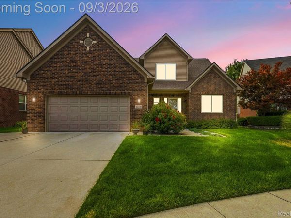 30935 Bradmore Road, Warren, Mi 48092
