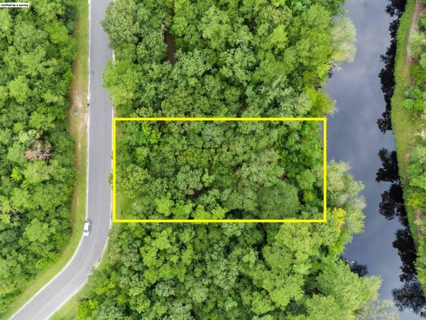 167 Falling Water Way, Wallace, NC 28466