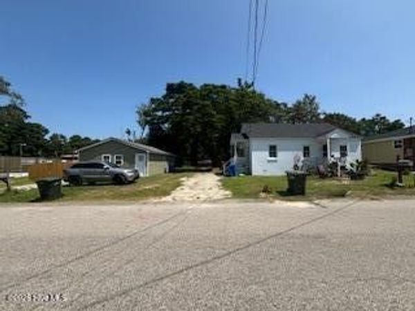 5106 Hodge Street , Fayetteville, NC 28303