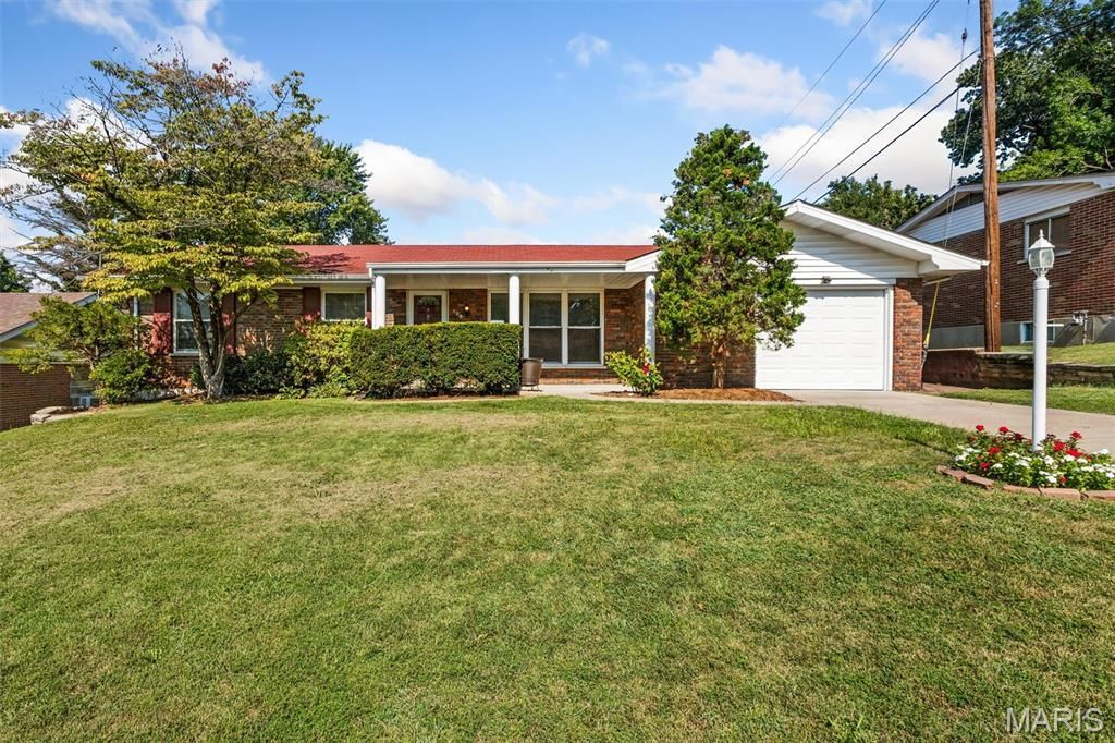 109 Meadowlark Lane , Saint Charles, MO 63301 Main Photo