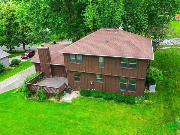 3700 SW 29th Street , Des Moines, IA 50321