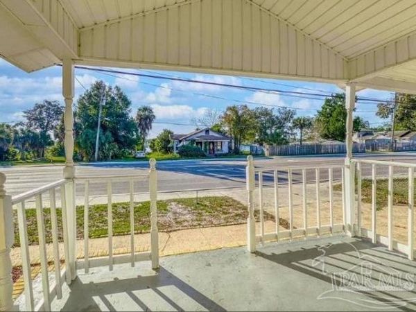 502 S Navy Blvd, Pensacola, FL 32507