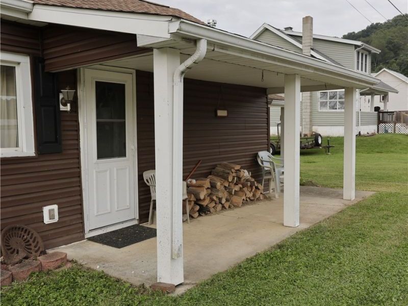 319 Galation Street, Glenmont, OH 44628 Photo 8