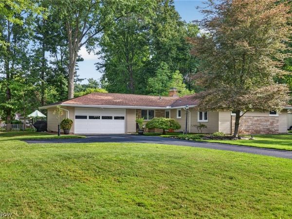 9075 Creekwood Drive , Mentor, OH 44060
