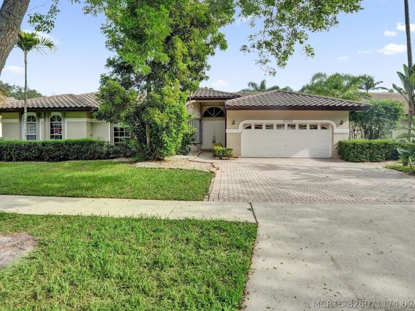 10255 GUATEMALA Street, Cooper City, FL 33026