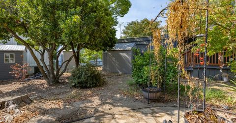 109 Pine Ln, Folsom, CA 95630 Photo