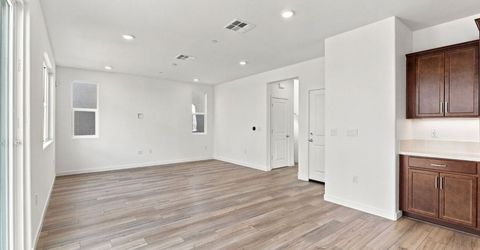 1296 Leonhardt Loop, Lincoln, CA 95648 Photo