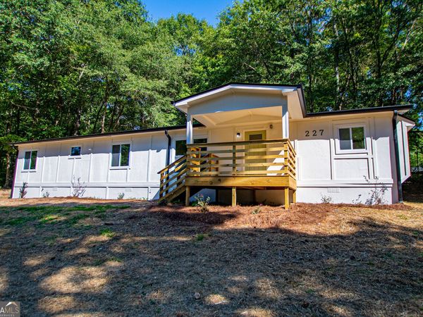 227 Garden Lake Drive, Carrollton, GA 30116