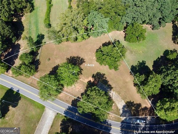 98 Clark Drive, Ellenwood, GA 30294