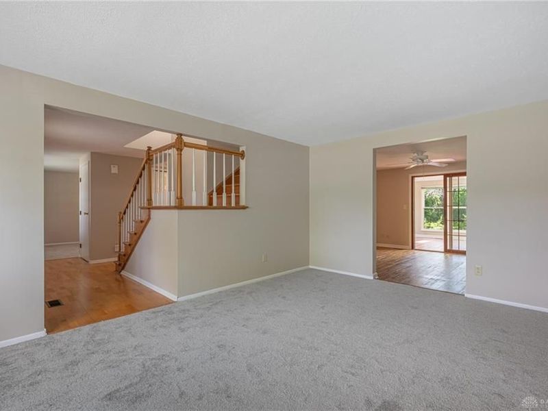 7072 Cliffstone Drive, Dayton, OH 45424 Photo 3