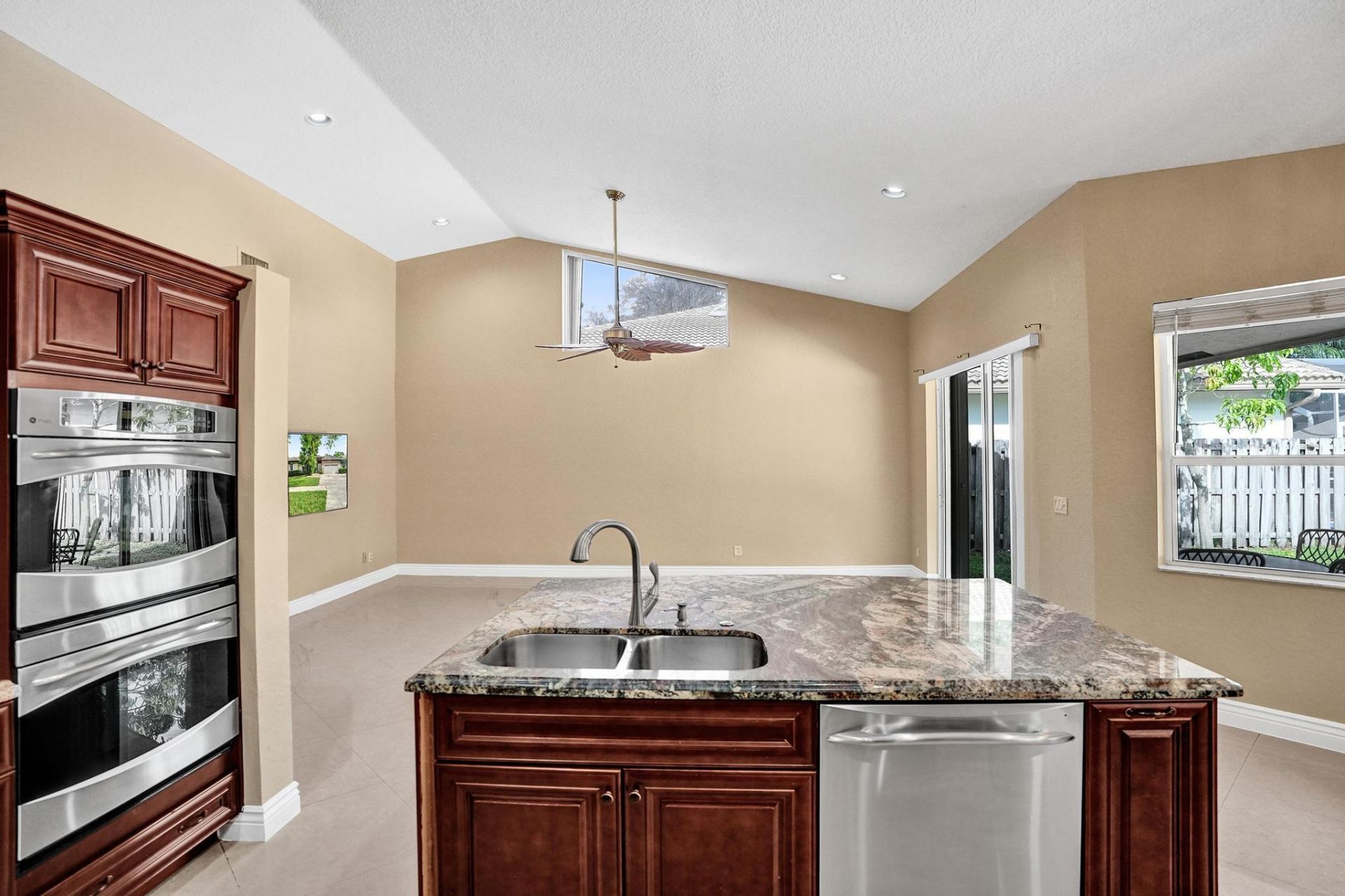 10255 Guatemala Street, Cooper City, FL 33026 Photo