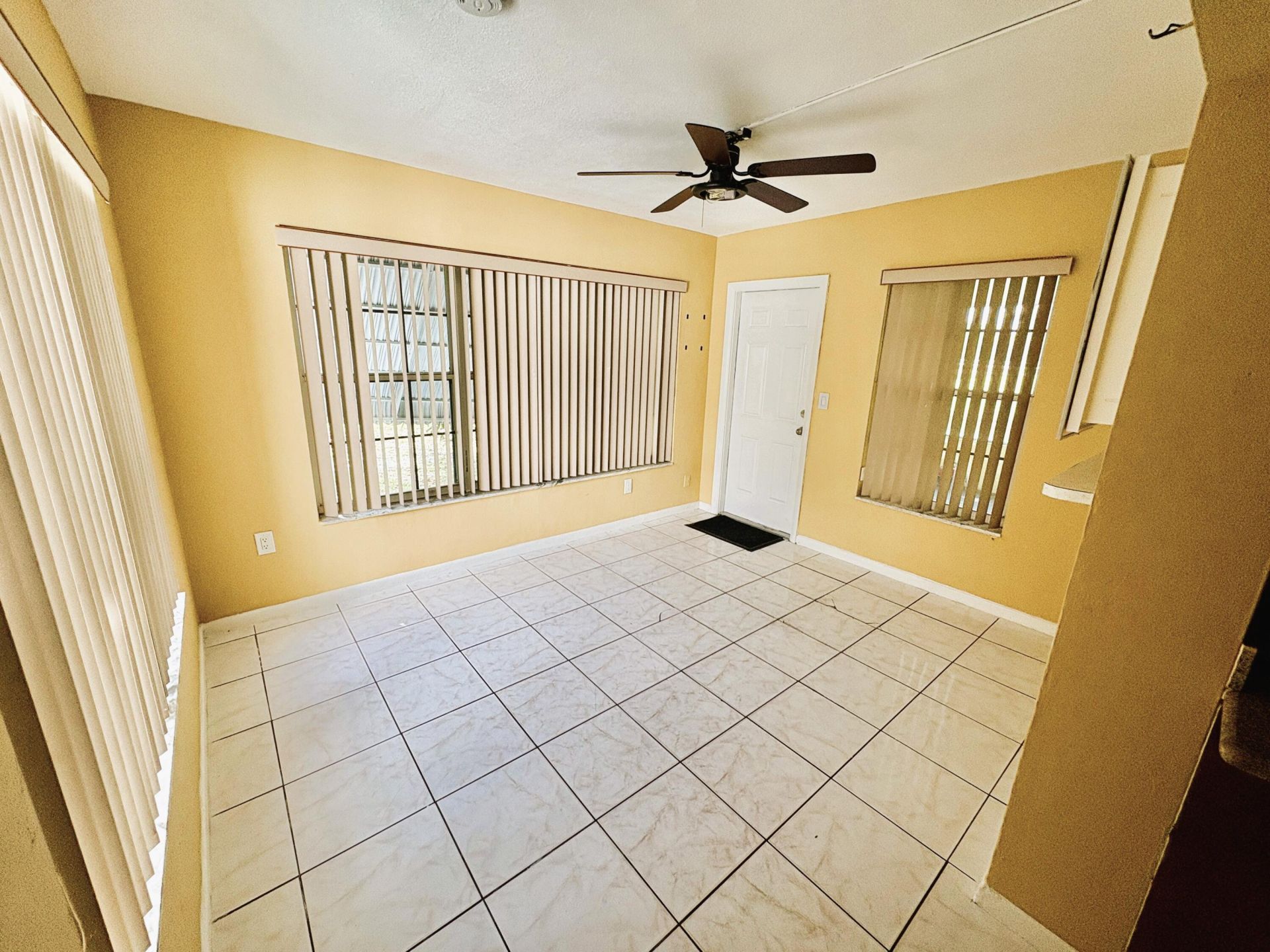 1685 NW 60th Avenue, Unit B, Sunrise, FL 33313 Photo