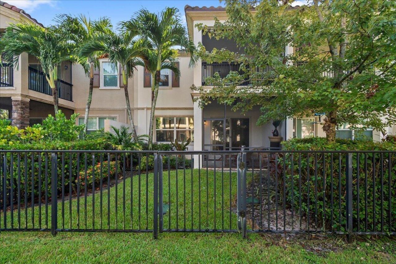 131 Sword Fern Place, Wellington, FL 33414 Photo