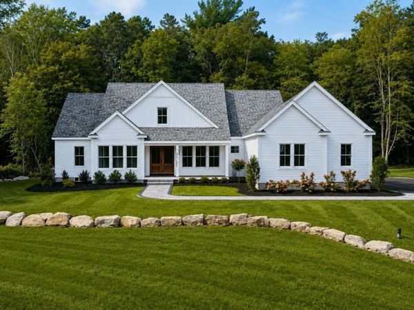 4 Hadley Heights Way, Freetown, MA 02702