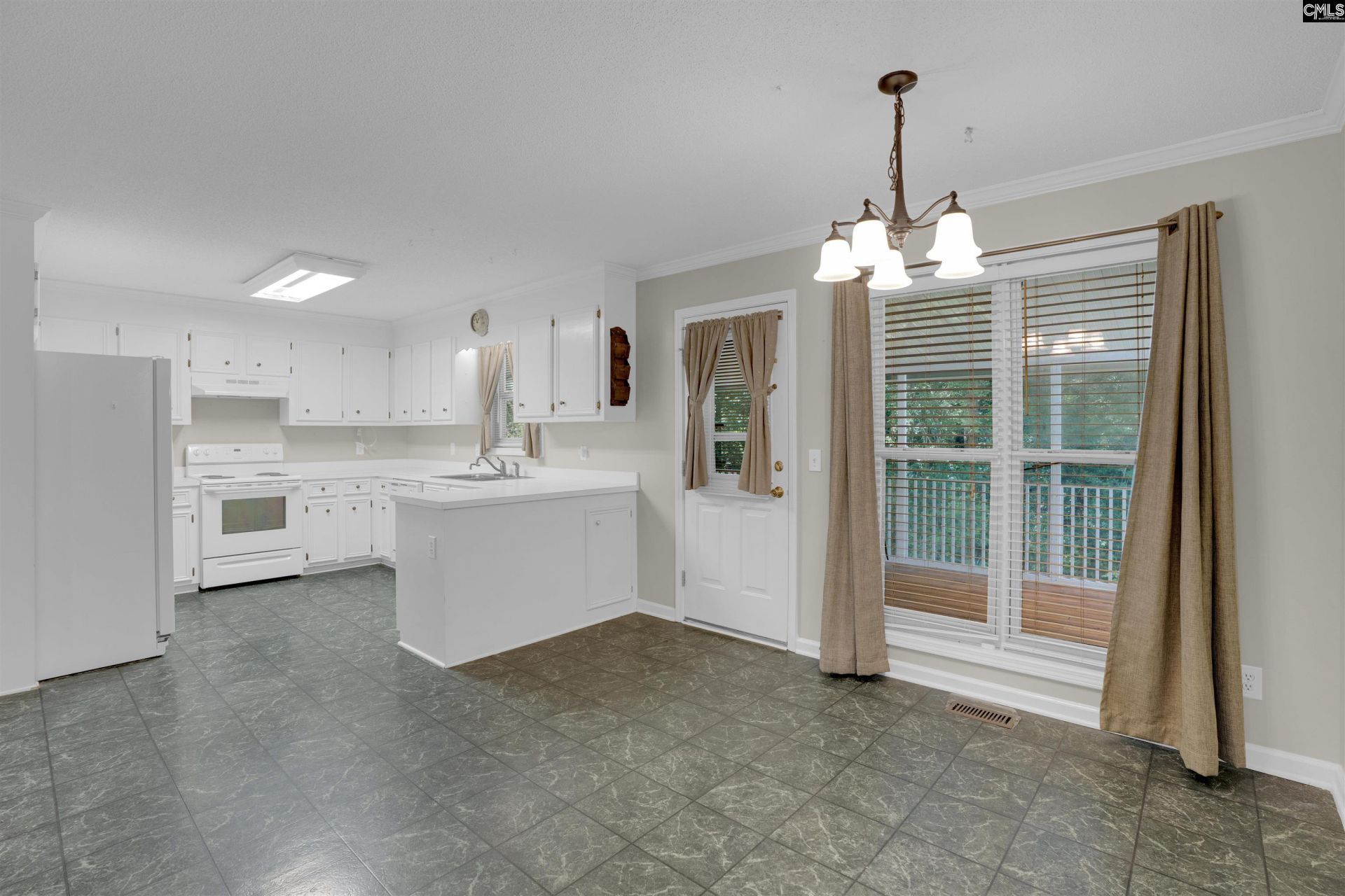 348 Blossom View Court  Photo 14