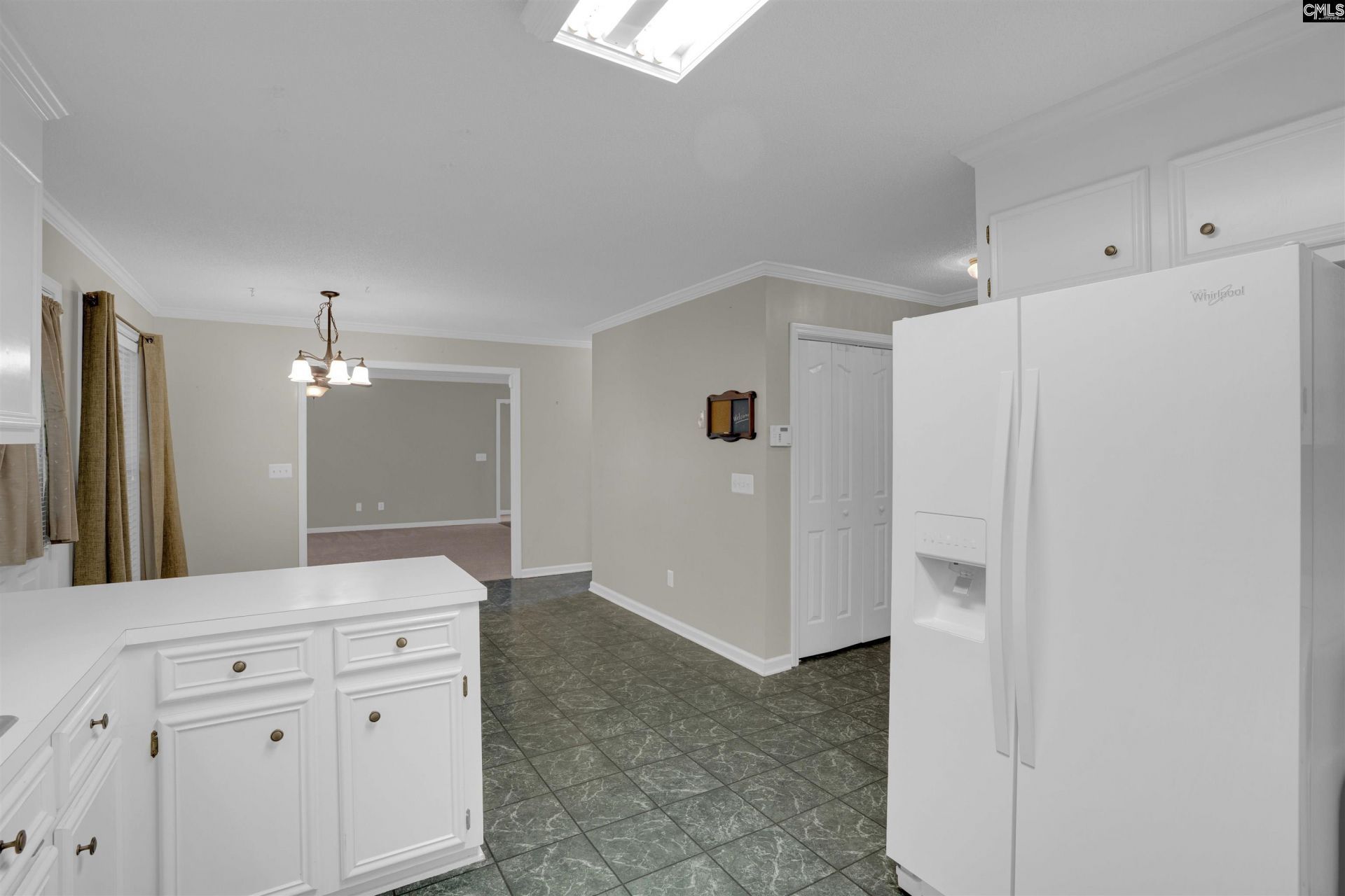 348 Blossom View Court  Photo 18
