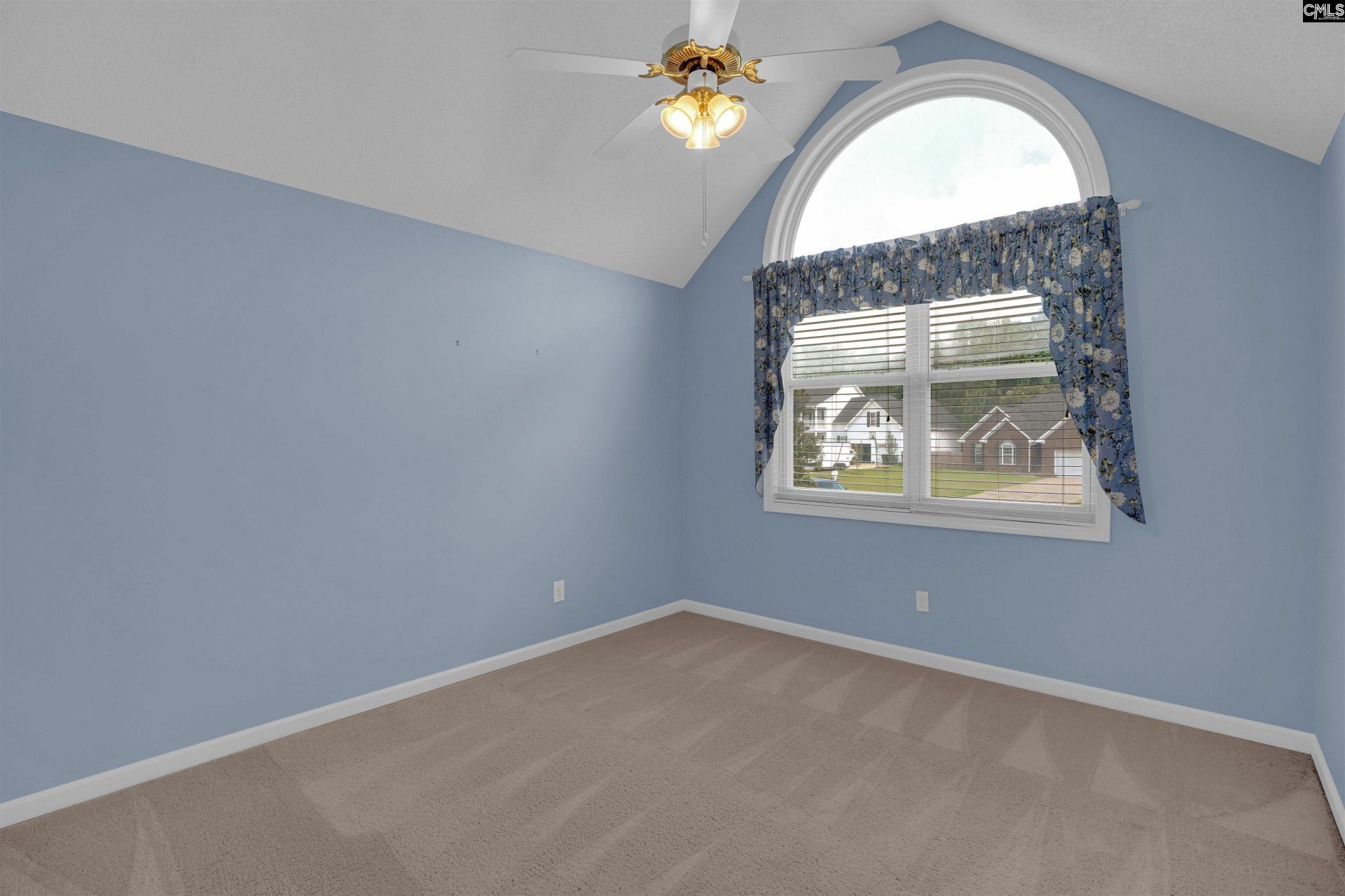 348 Blossom View Court  Photo 31