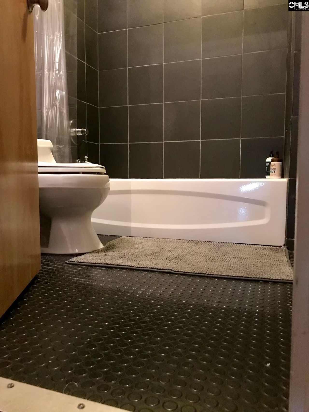 41 Kingsgate Drive  Photo 11