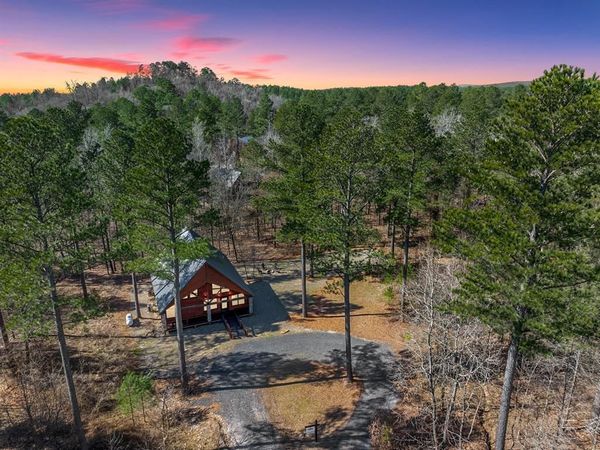 38 Rough Cut Circle, Broken Bow, OK 74728