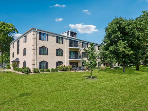150 Thompson Drive SE, Unit 224, Cedar Rapids, IA 52403