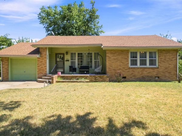 526 S Scraper Street , Vinita, OK 74301