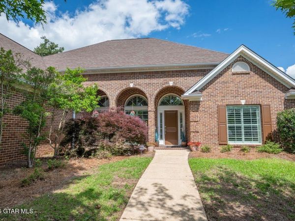 100 Autumn Woods, Starkville, MS 39759