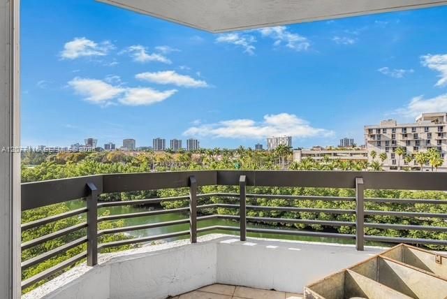 3500 Mystic Pointe Dr , Unit 604, Aventura, FL 33180 Photo