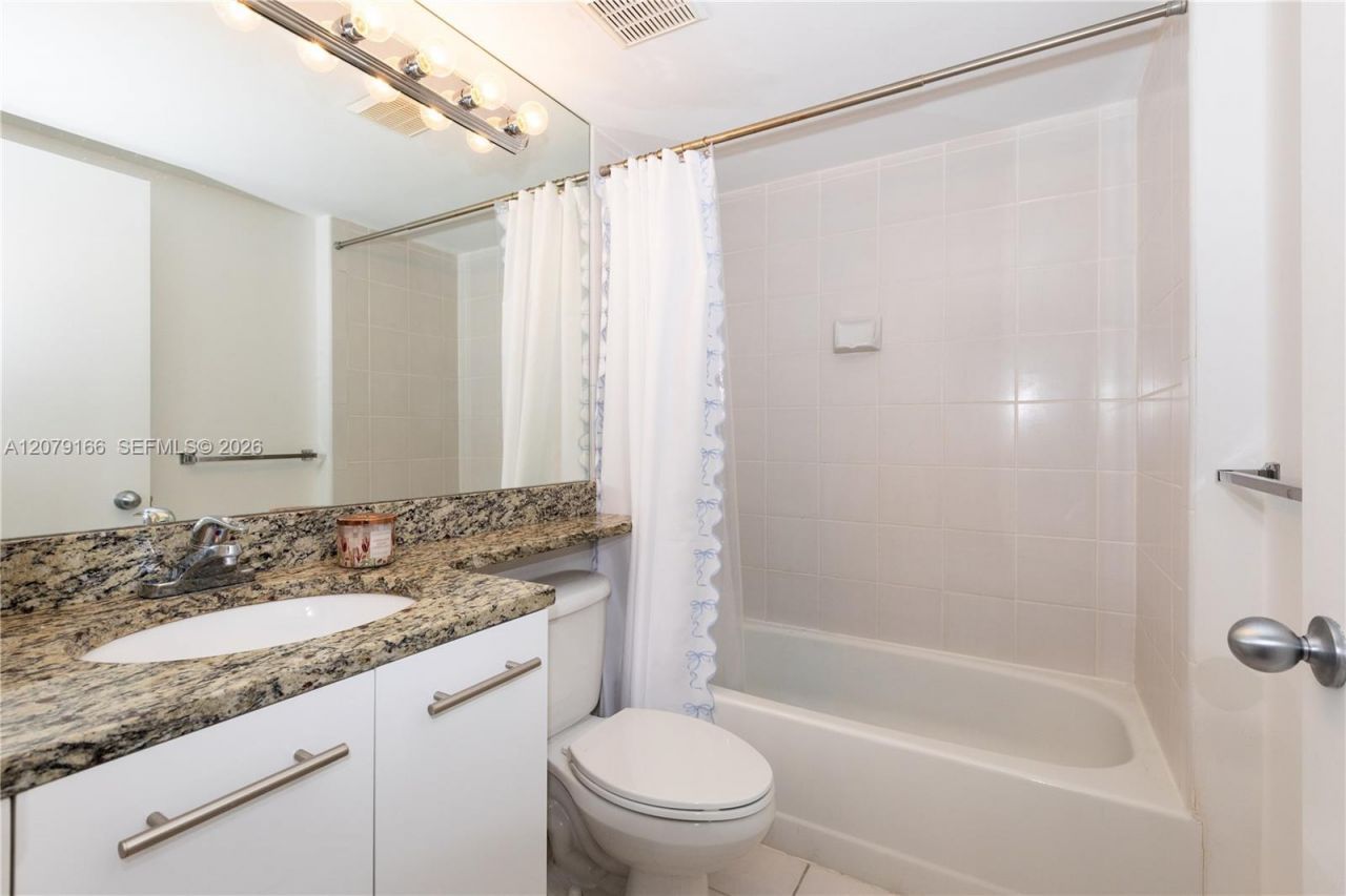 3300 NE 192nd St , Unit 702, Aventura, FL 33180 Photo