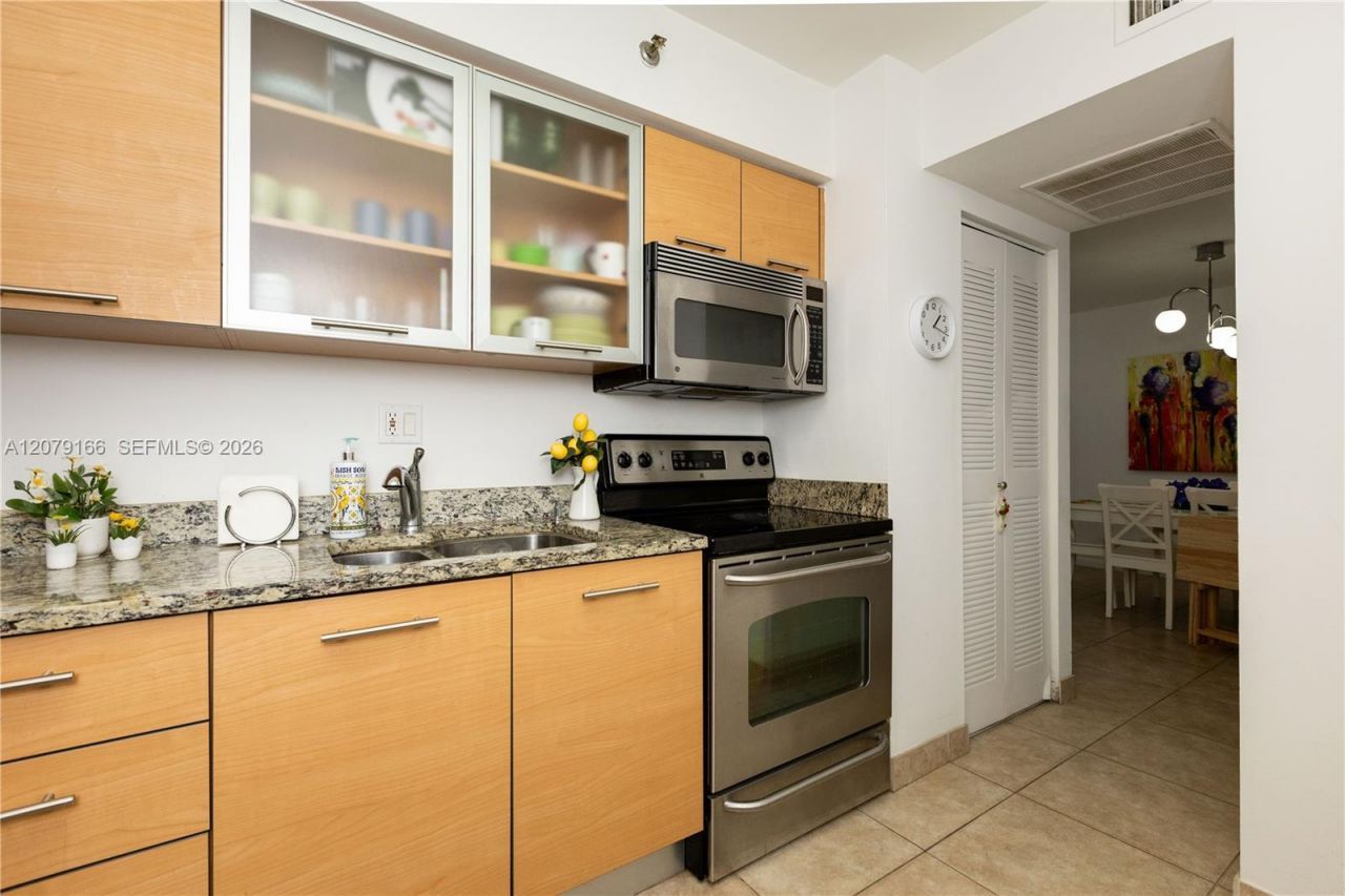 3300 NE 192nd St , Unit 702, Aventura, FL 33180 Photo