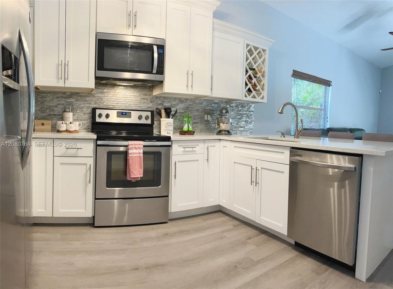6384 Lansdowne Cir , Boynton Beach, FL 33472 Photo