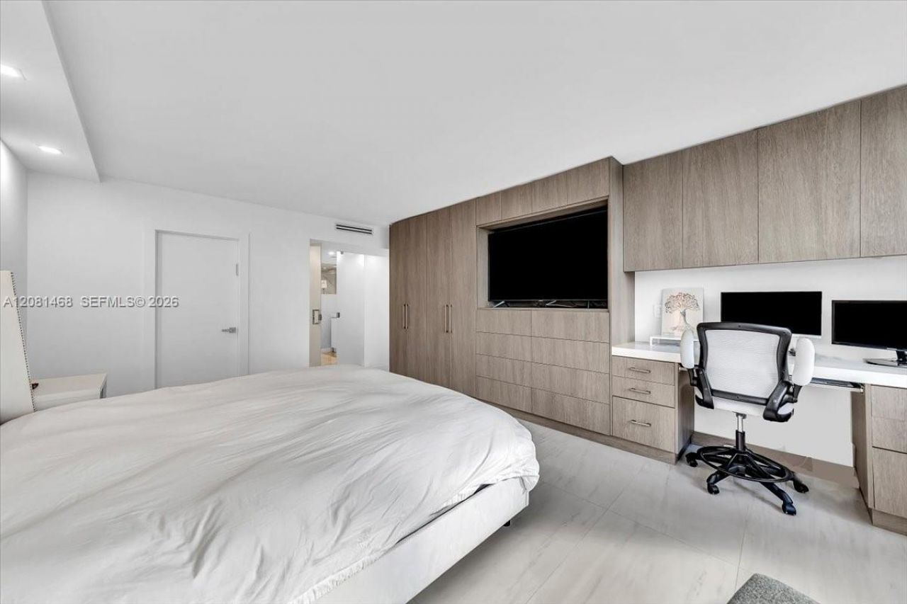 9801 Collins Ave , Unit 5U, Bal Harbour, FL 33154 Photo
