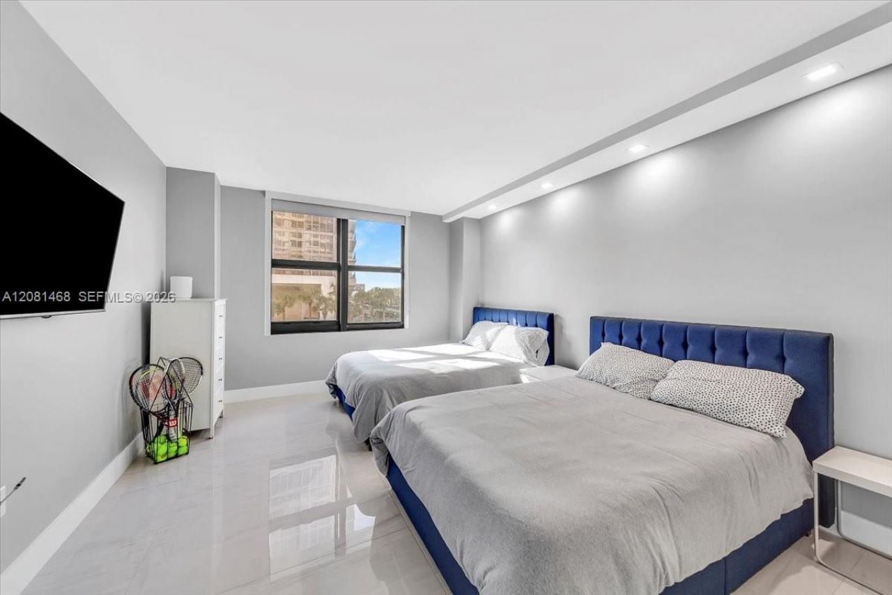 9801 Collins Ave , Unit 5U, Bal Harbour, FL 33154 Photo