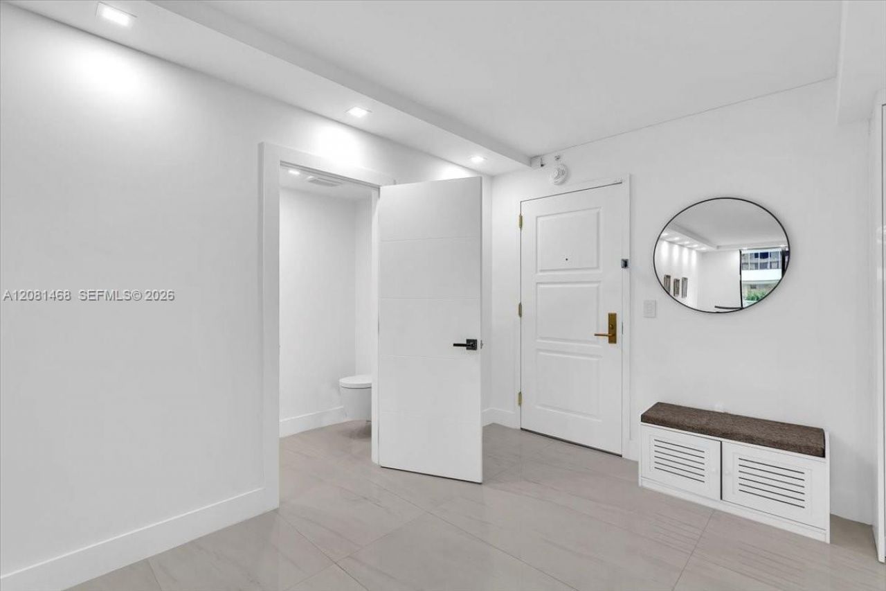 9801 Collins Ave , Unit 5U, Bal Harbour, FL 33154 Photo