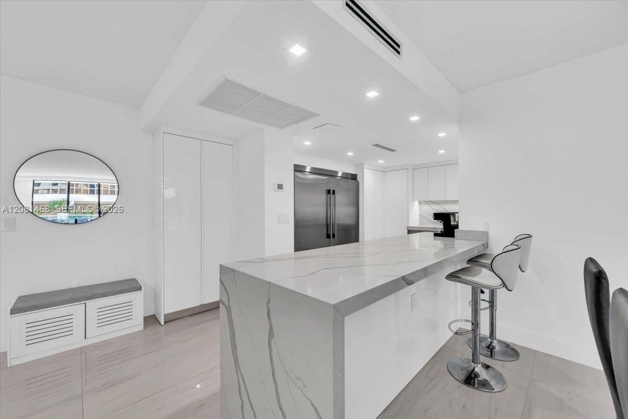 9801 Collins Ave , Unit 5U, Bal Harbour, FL 33154 Photo