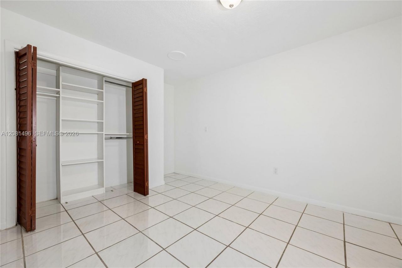 2928 Louise St, Unit B, Miami, FL 33133 Photo