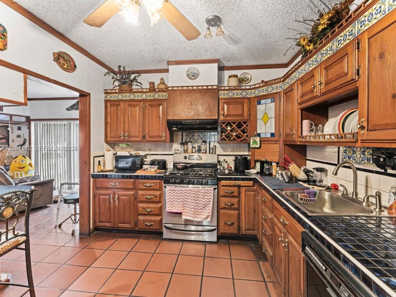 4850 NW 6th St, Miami, FL 33126 Photo