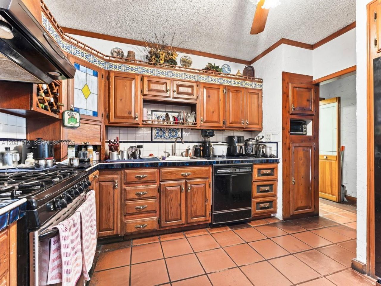 4850 NW 6th St, Miami, FL 33126 Photo