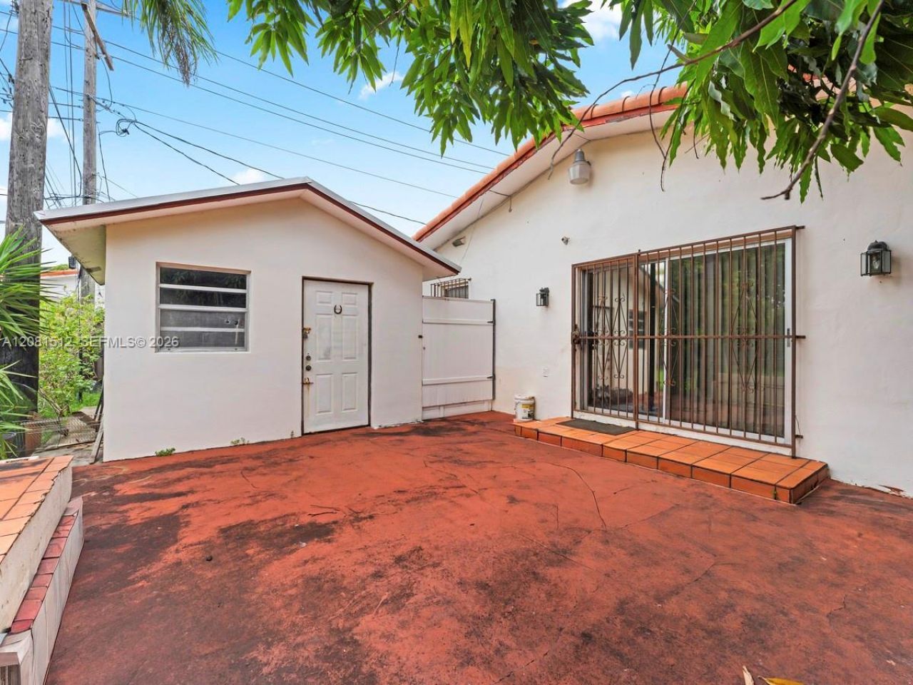 4850 NW 6th St, Miami, FL 33126 Photo
