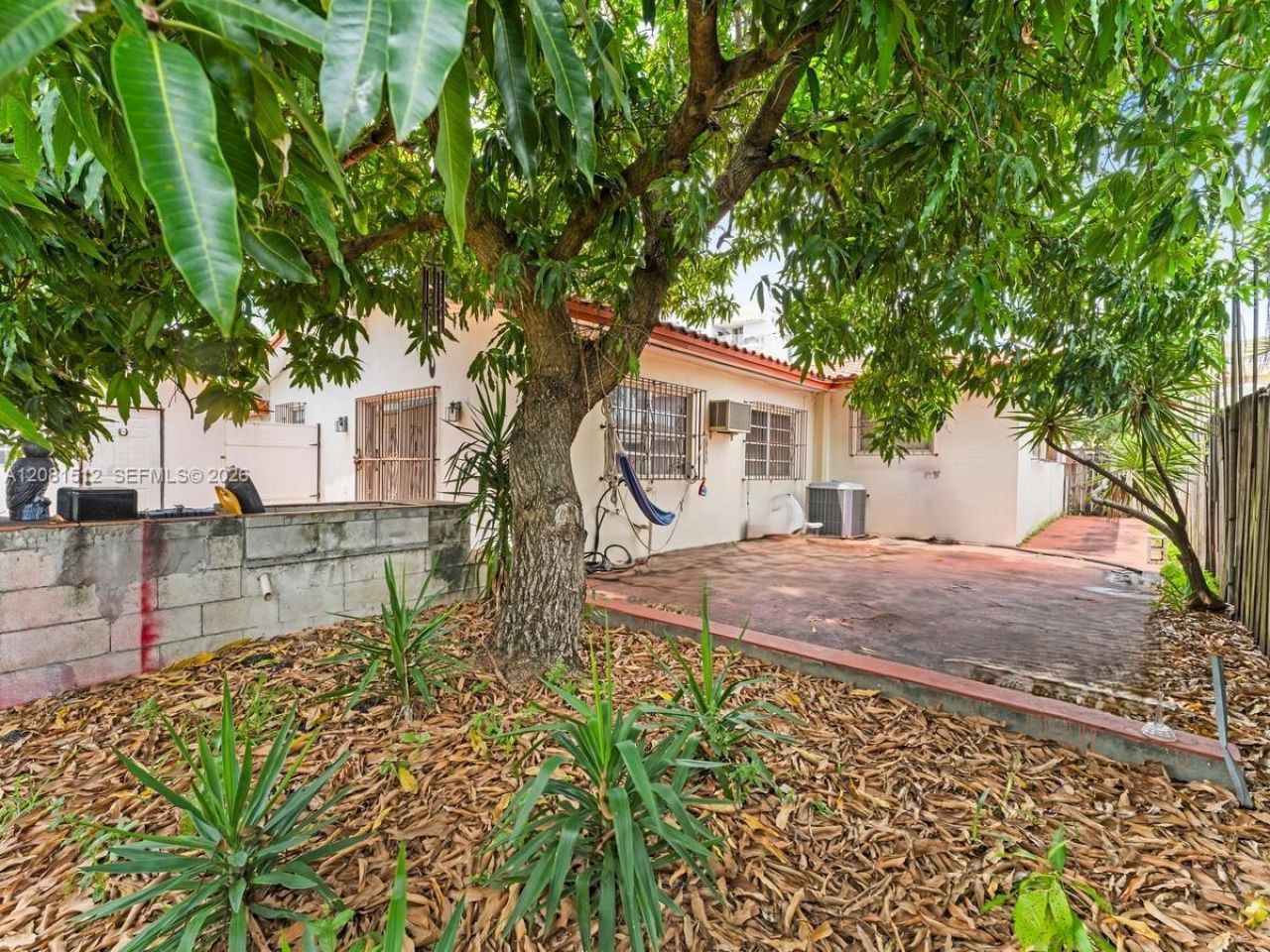 4850 NW 6th St, Miami, FL 33126 Photo