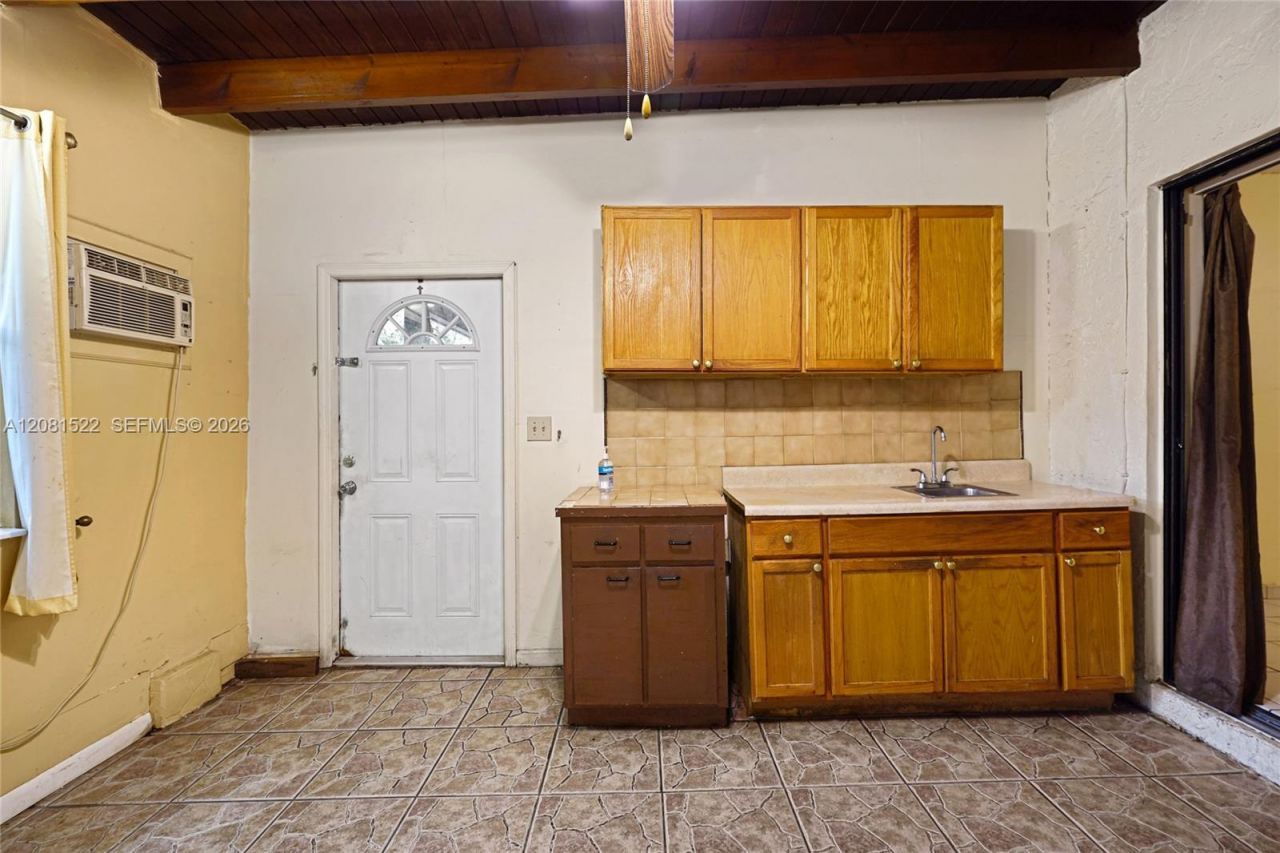 12611 SW 9th Ter, Unit B, Miami, FL 33184 Photo