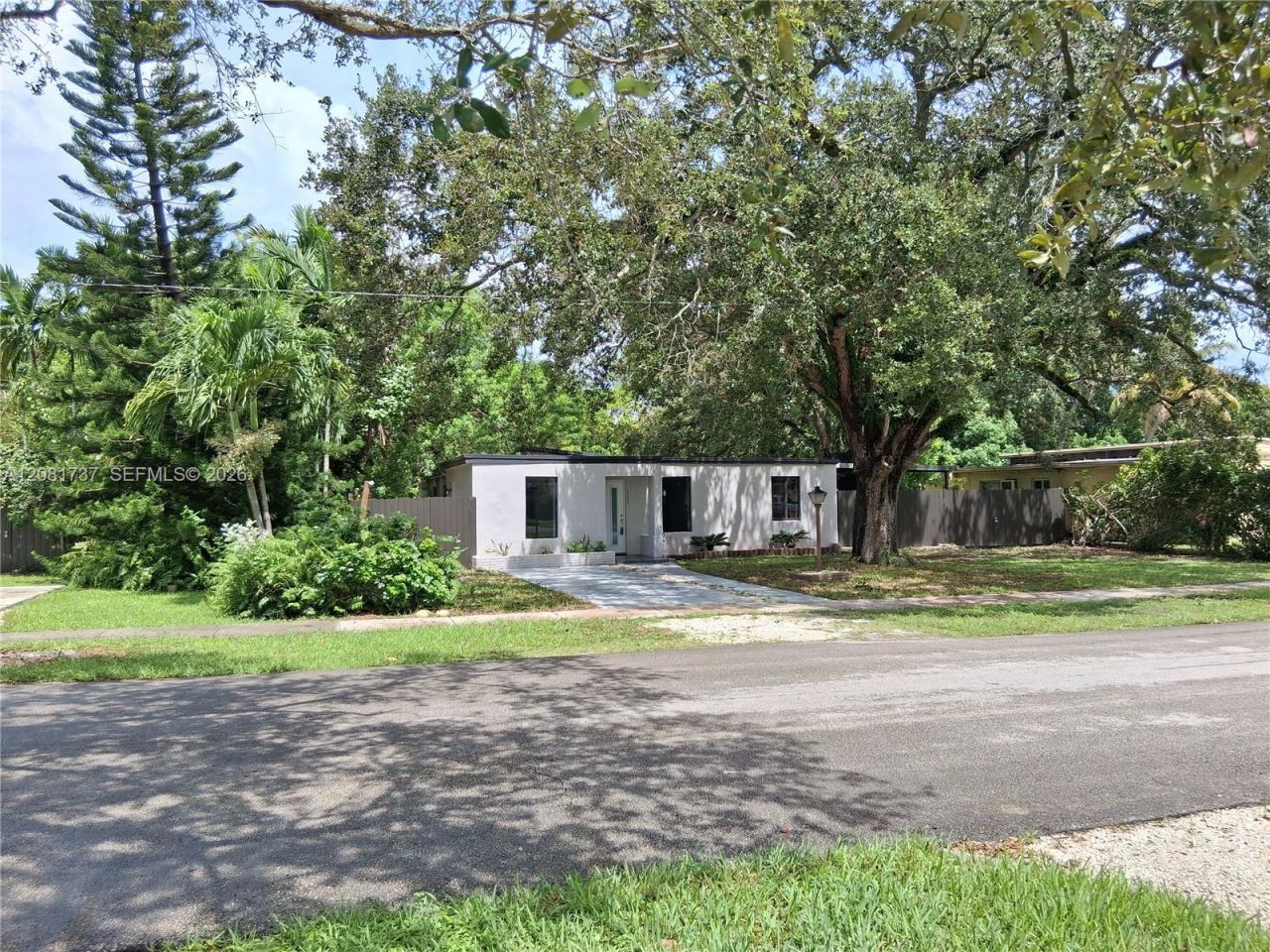 1535 NE 139 St, North Miami, FL 33161 Photo