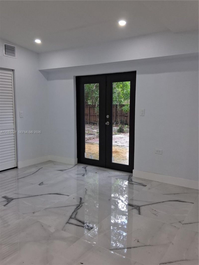 1535 NE 139 St, North Miami, FL 33161 Photo