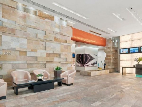 500 Brickell Ave , Unit 2504, Miami, FL 33131
