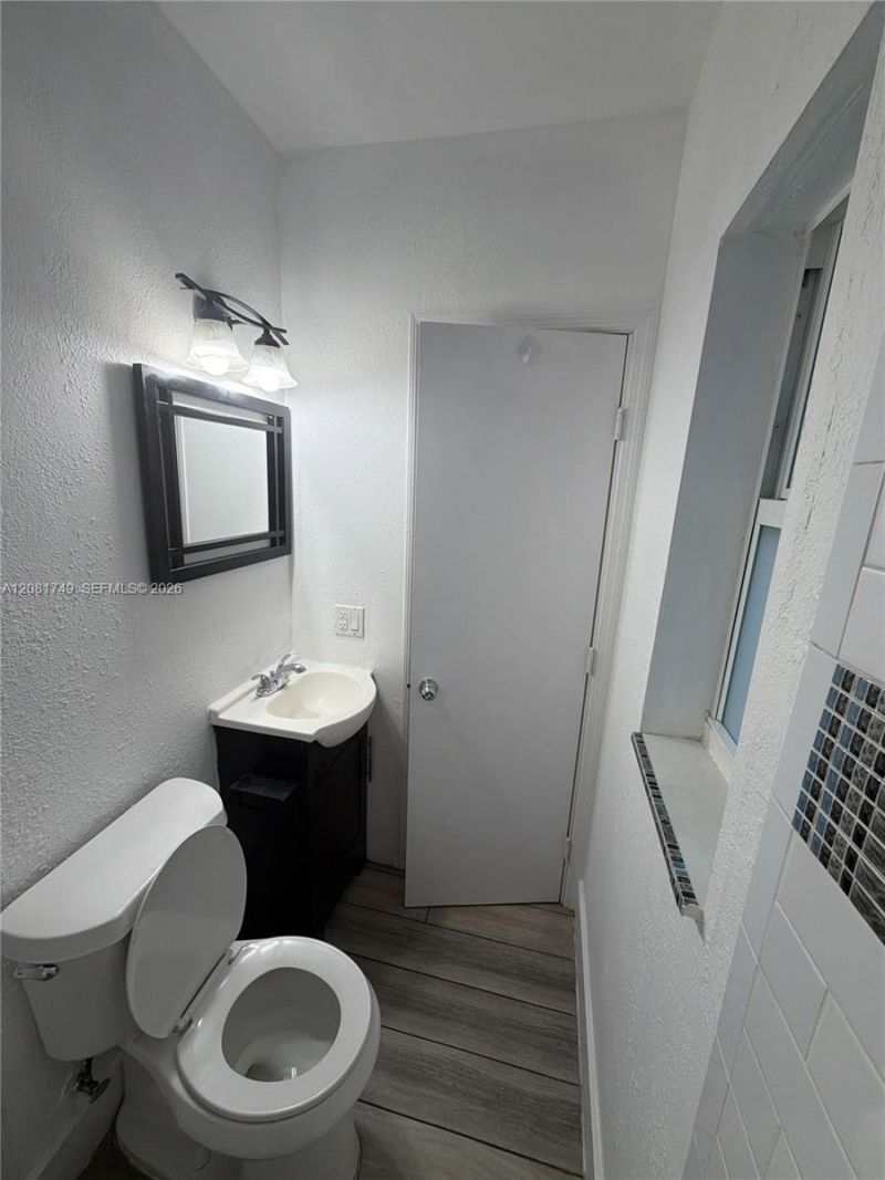 1145 NW 3rd St, Unit 3, Miami, FL 33128 Photo
