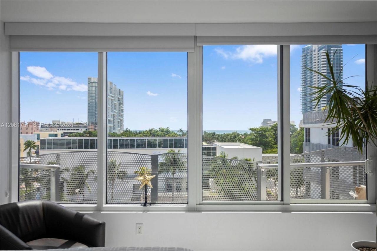 2155 Washington Ct, Unit 601, Miami Beach, FL 33139 Photo