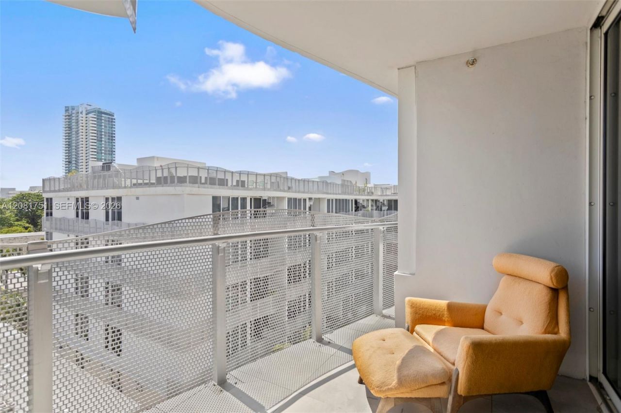 2155 Washington Ct, Unit 601, Miami Beach, FL 33139 Photo