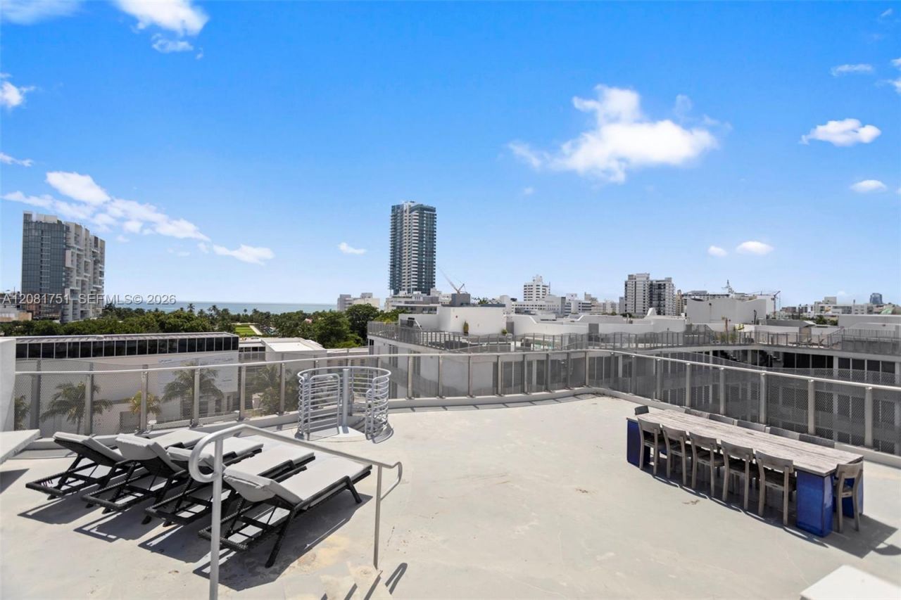2155 Washington Ct, Unit 601, Miami Beach, FL 33139 Photo