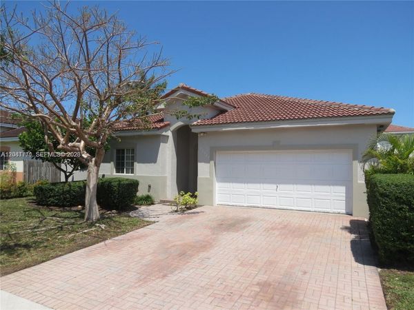 22527 SW 102nd Path, Cutler Bay, FL 33190