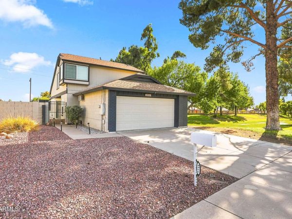 6321 W BECKER Lane, Glendale, AZ 85304
