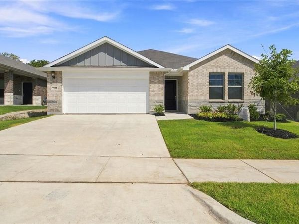 2109 Rannoch Street, Sherman, TX 75092